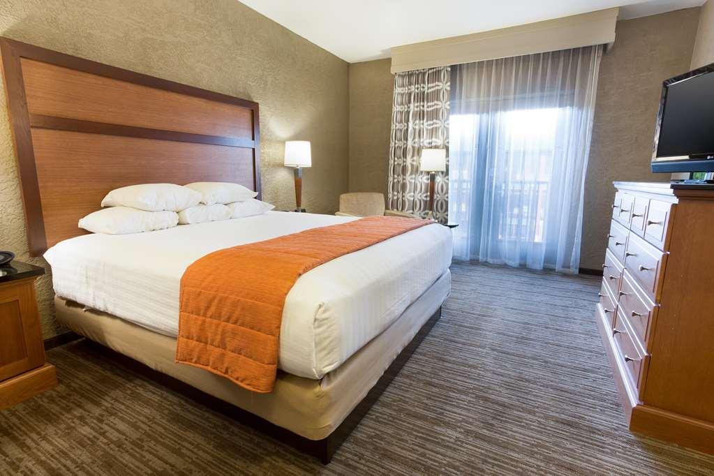 Drury Inn & Suites Flagstaff Room photo
